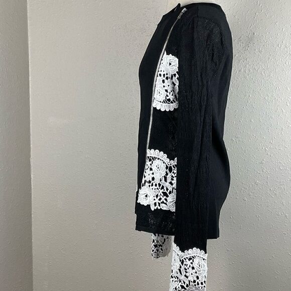 EUC Unbranded (Tag Cut Out) Womens Black and White Zipper Sweater Top Size M - Picture 5 of 7